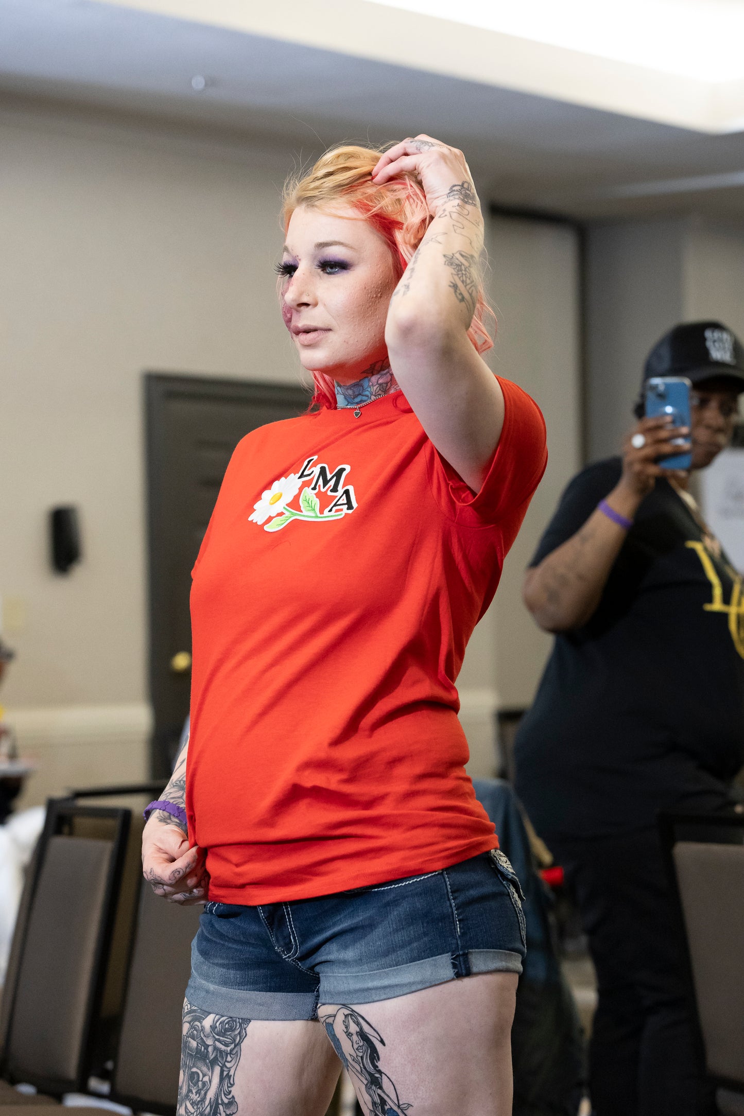 LMA w/ Daisy Flower Under “Red”